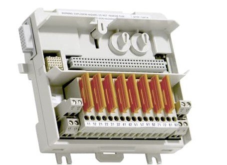 [Imagem UNIDADE TERMINAÇÃO MÓDULO ESTENDIDO 50V TU835V1 3BSE013236R1 ABB]