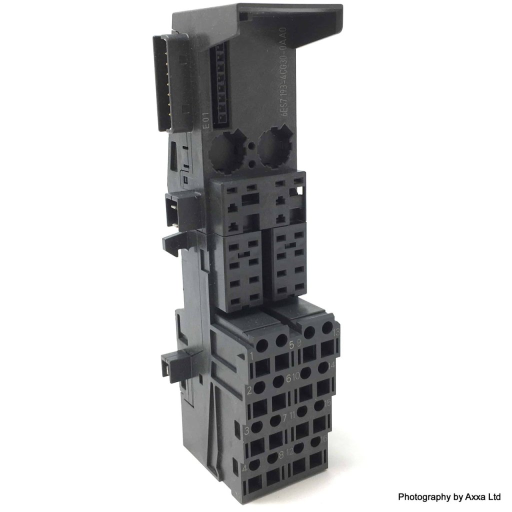 [Imagem MÓDULO TERMINAL TM-E30C44-01 ET 200S PARA MÓDULOS ELETRÔNICOS 4X4 CONEXOES SIMATIC DP 6ES71934CG300AA0 SIEMENS]