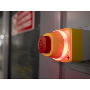 [Imagem CABEÇOTE PARA BOTÃO LUMINOSO Ø22MM PLÁSTICO FACEADO COM RETENÇÃO AZUL ZB5AH063 SCHNEIDER]