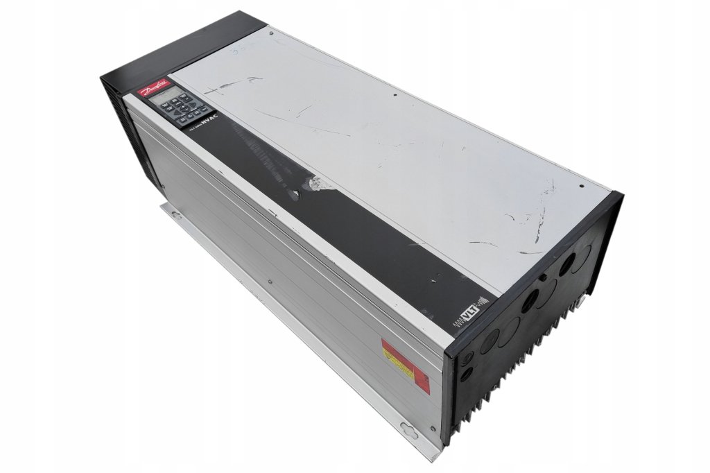 [Imagem INVERSOR DE FREQUÊNCIA TRIFÁSICO 18,4KW 27/32A 380/460V 50/60HZ 178B0034 DANFOSS]