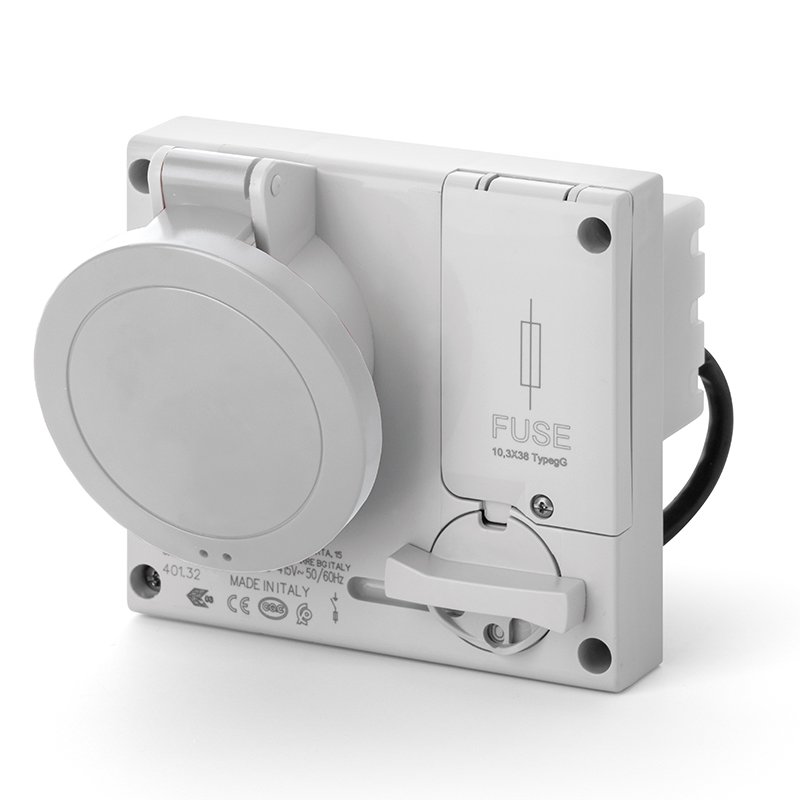 [Imagem do produto TOMADA INTERTRAVADA 2P+T 16A 3H IP44 401.16834 SCAME]