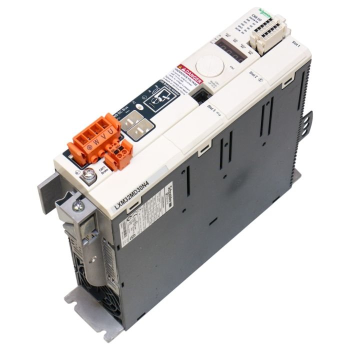 [Imagem SERVO ACIONAMENTO LEXIUM 32, TRIFÁSICO 380VCA - 480VCA, 3KW LXM32MD30N4 SCHNEIDER]