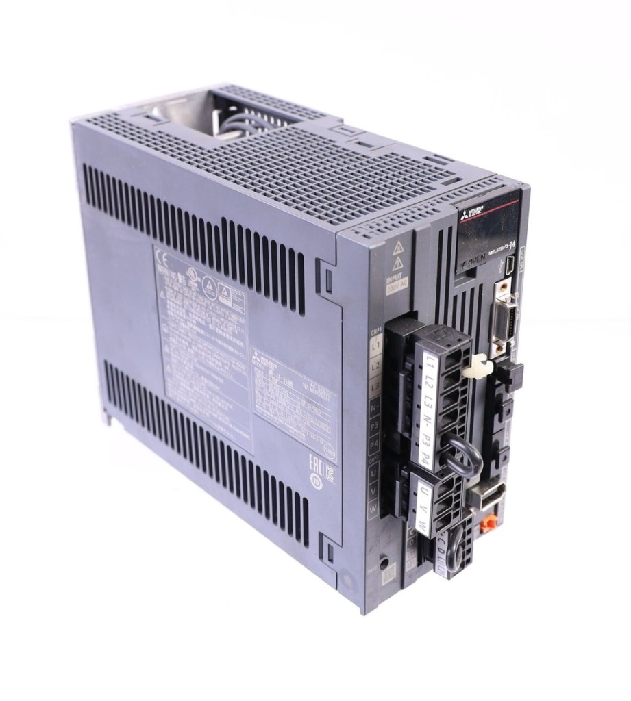 [Imagem do produto SERVODRIVE TRIFÁSICO 3,5KW 17A 200/240V 50/60HZ MRJ4350B MITSUBISHI]