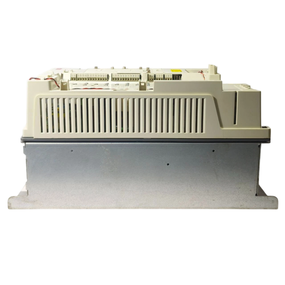 INVERSOR DE FREQUÊNCIA TRIFÁSICO 16A 11KW 690V ACS800‑104‑0016‑7+Q950+N671 ABB INVERSOR-DE-FREQUENCIA-TRIFASICO-16A-11kW-690V-ACS800-104-0016-7-Q950-N671-ABB (4).png