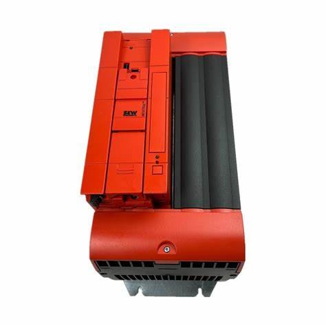 [Imagem INVERSOR DE FREQUÊNCIA TRIFÁSICO 17,6KW 32A 380/500V 50/60HZ MOVITRAC MDX60A0150503400 SEW EURODRIVE]