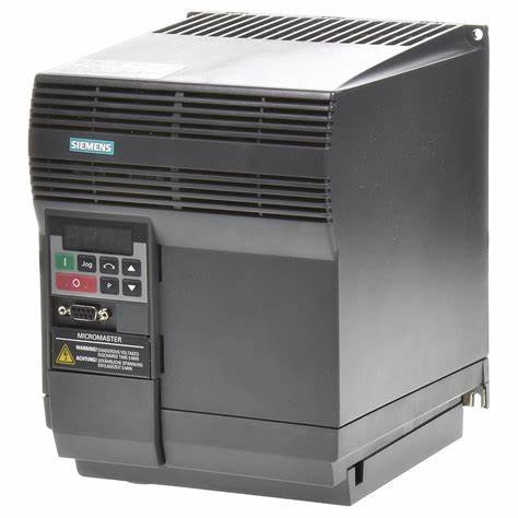 [Imagem do produto INVERSOR DE FREQUÊNCIA TRIFÁSICO 2,2KW 5,9A 380/500V 50/60HZ MICROMASTER MM220/3 6SE92158DB40 SIEMENS]