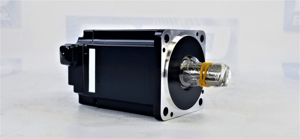 [Imagem SERVOMOTOR CA 2,39NM 3000RPM 0,75KW 5,3A SGMAV08A3A61 YASKAWA]